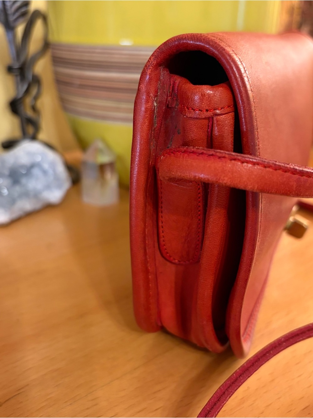Vintage Coach Dinky 80s 90s Cherry Red Leather Crossbody Bag Purse Made In USA - Picture 4 of 16